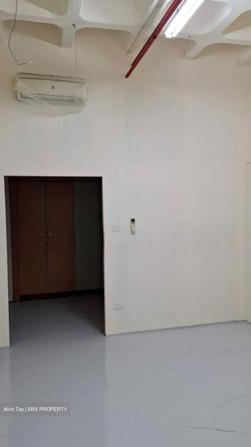 Hillview Building (D23), Warehouse #502872981